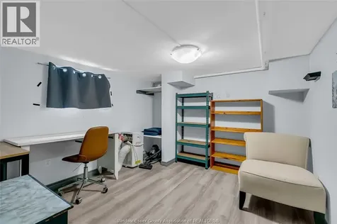 258 Elm Avenue Windsor ON N9A 5G8