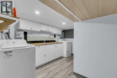 258 Elm Avenue Windsor ON N9A 5G8