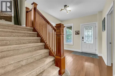 258 Elm Avenue Windsor ON N9A 5G8