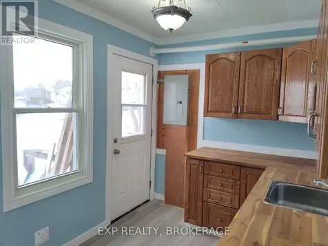 16 Louis Street Brockville ON K6V 4H5