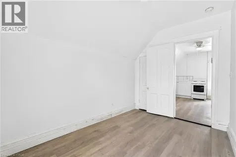 15 Warnock Street Cambridge ON N1R 2A7