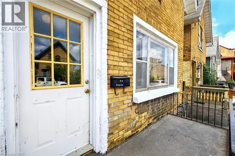 15 Warnock Street Cambridge ON N1R 2A7
