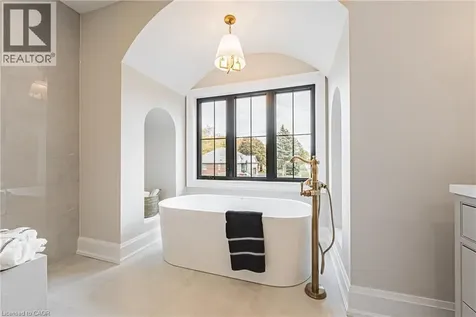 362 Harmony Hall Drive Ancaster ON L9G 2T4