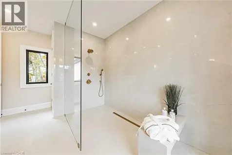 362 Harmony Hall Drive Ancaster ON L9G 2T4