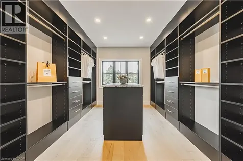 362 Harmony Hall Drive Ancaster ON L9G 2T4