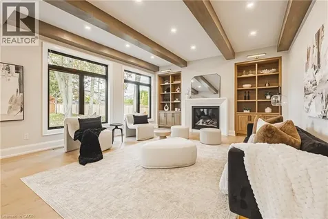 362 Harmony Hall Drive Ancaster ON L9G 2T4