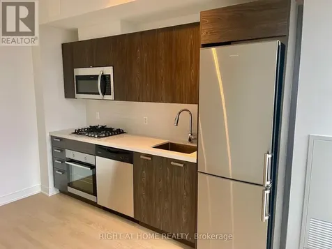203 Catherine Street Ottawa ON K2P 1J5