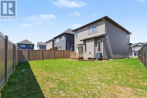 396 Ventoux Avenue Ottawa ON K4A 5L9