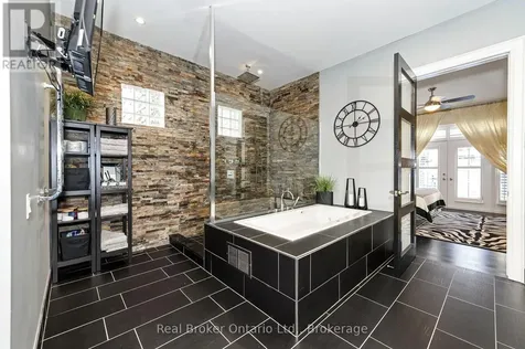 4507 Lakeshore Road Burlington (shoreacres) ON L7L 1B3