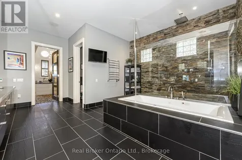 4507 Lakeshore Road Burlington (shoreacres) ON L7L 1B3