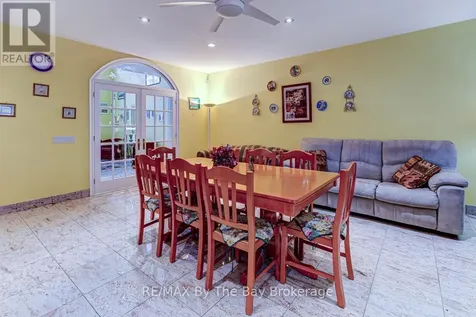 126 29th Street North Wasaga Beach ON L9Z 2C9