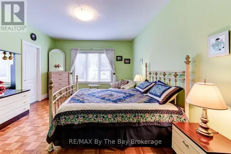 126 29th Street North Wasaga Beach ON L9Z 2C9