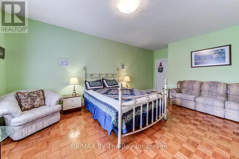 126 29th Street North Wasaga Beach ON L9Z 2C9