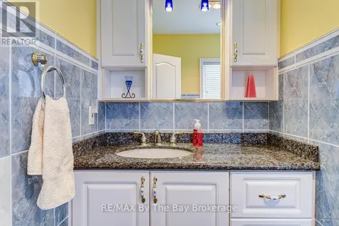 126 29th Street North Wasaga Beach ON L9Z 2C9