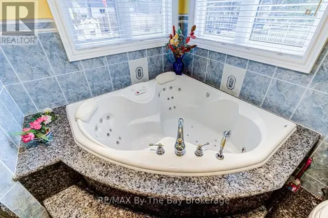 126 29th Street North Wasaga Beach ON L9Z 2C9
