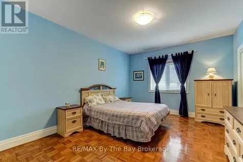 126 29th Street North Wasaga Beach ON L9Z 2C9