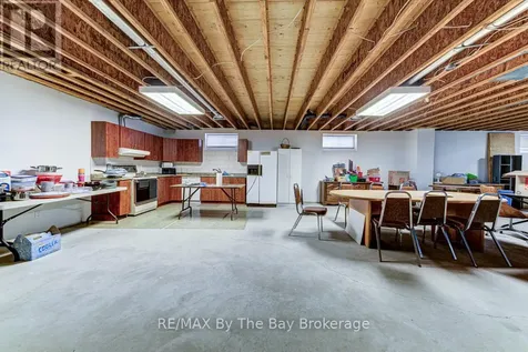 126 29th Street North Wasaga Beach ON L9Z 2C9