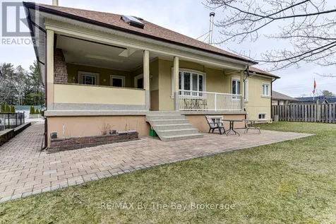 126 29th Street North Wasaga Beach ON L9Z 2C9