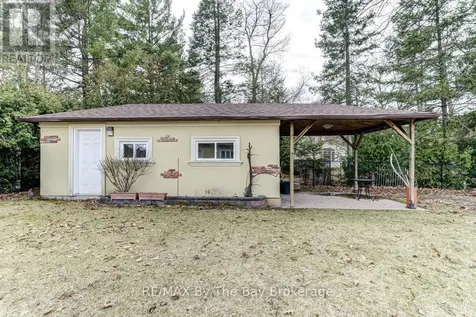 126 29th Street North Wasaga Beach ON L9Z 2C9