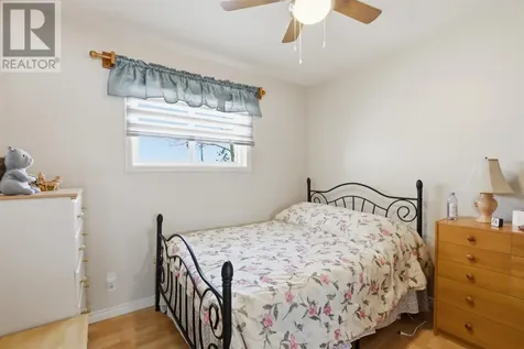 12 Robertson Road Elliot Lake ON P5A 1C7