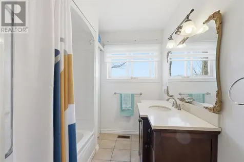 12 Robertson Road Elliot Lake ON P5A 1C7