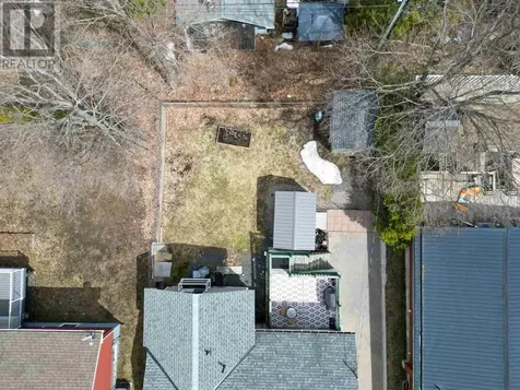 12 Robertson Road Elliot Lake ON P5A 1C7