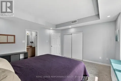 104 Sternes Private Ottawa ON K4A 0X8