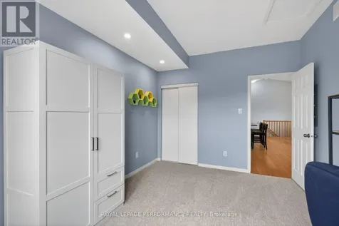 104 Sternes Private Ottawa ON K4A 0X8