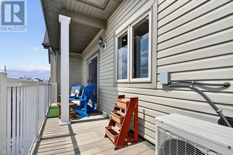 104 Sternes Private Ottawa ON K4A 0X8