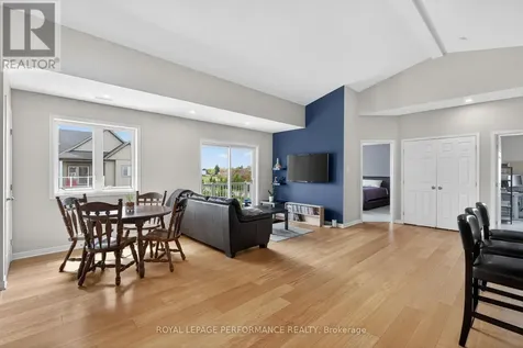 104 Sternes Private Ottawa ON K4A 0X8