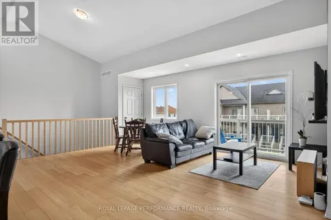104 Sternes Private Ottawa ON K4A 0X8