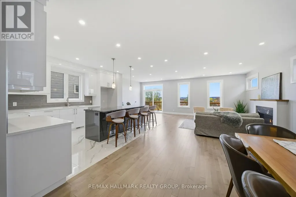 6933 Notre Dame Street Ottawa ON K1C 1H6