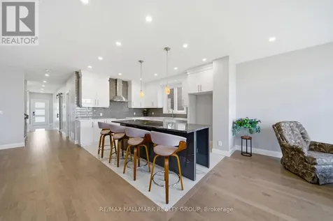 6933 Notre Dame Street Ottawa ON K1C 1H6