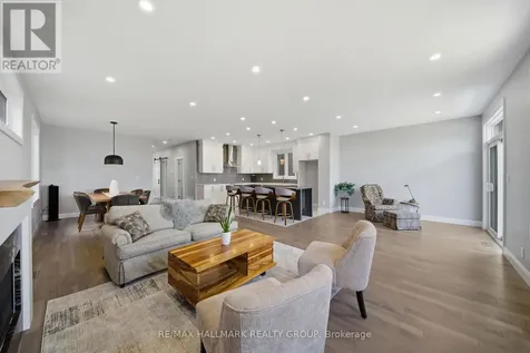 6933 Notre Dame Street Ottawa ON K1C 1H6