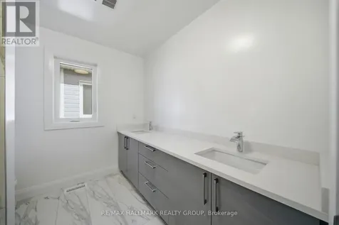 6933 Notre Dame Street Ottawa ON K1C 1H6