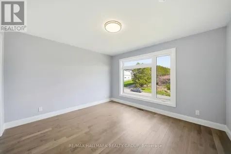 6933 Notre Dame Street Ottawa ON K1C 1H6