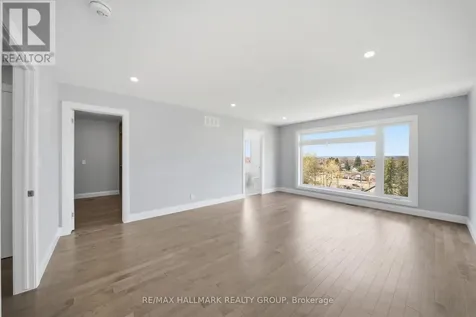 6933 Notre Dame Street Ottawa ON K1C 1H6