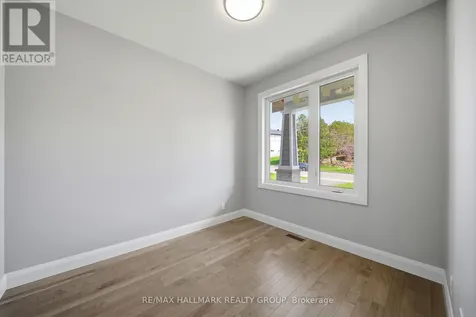 6933 Notre Dame Street Ottawa ON K1C 1H6