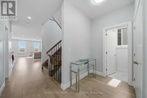 6933 Notre Dame Street Ottawa ON K1C 1H6