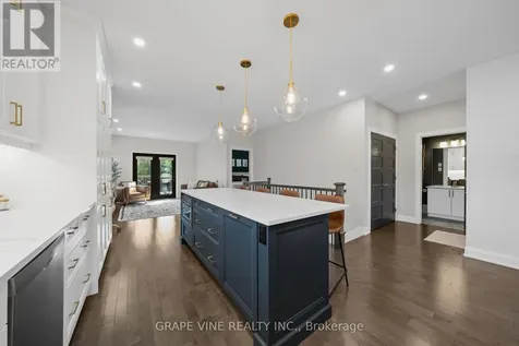 601 Meadowridge Circle Ottawa ON K0A 1L0
