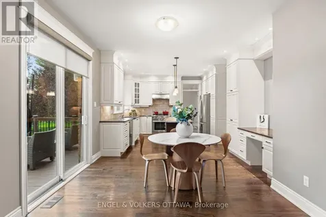 6808 Suncrest Drive Ottawa ON K4P 0B2