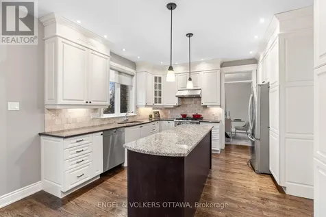 6808 Suncrest Drive Ottawa ON K4P 0B2