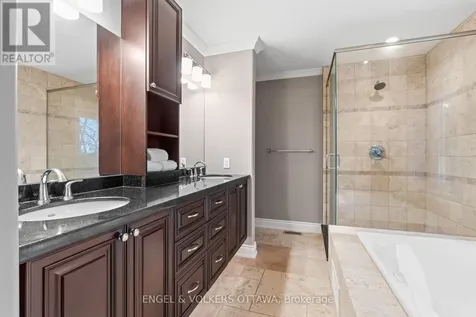 6808 Suncrest Drive Ottawa ON K4P 0B2
