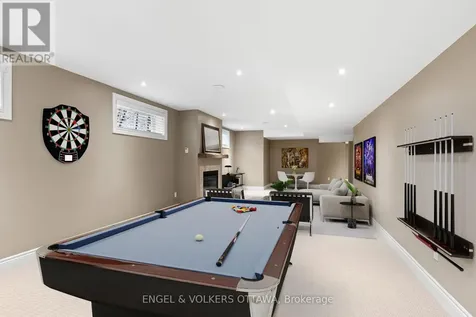 6808 Suncrest Drive Ottawa ON K4P 0B2