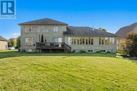 6808 Suncrest Drive Ottawa ON K4P 0B2