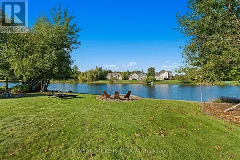6808 Suncrest Drive Ottawa ON K4P 0B2