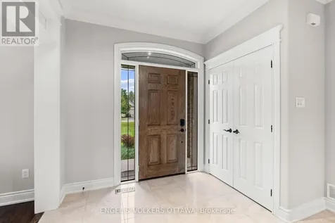 6808 Suncrest Drive Ottawa ON K4P 0B2