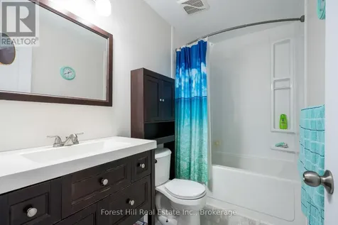 29 Dillon Drive Collingwood ON L9Y 4S3