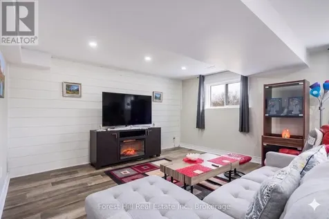 29 Dillon Drive Collingwood ON L9Y 4S3