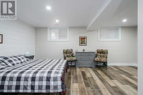 29 Dillon Drive Collingwood ON L9Y 4S3